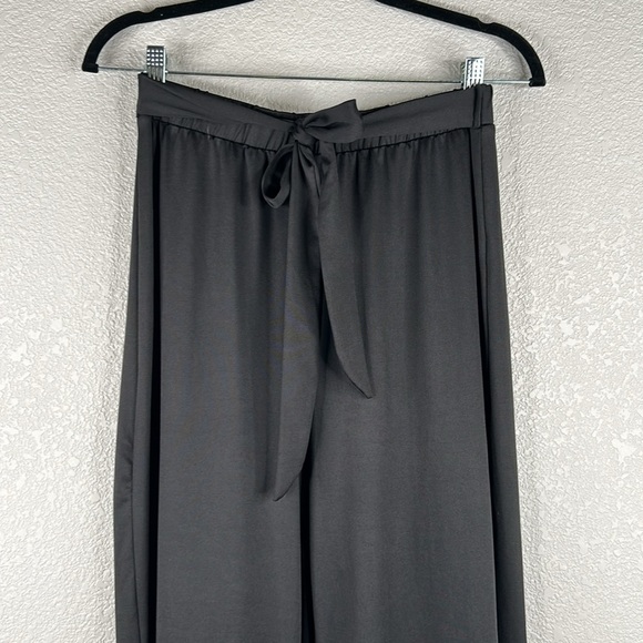 Forever 21 Black Elastic Waist Wide Leg Slit Pants with Front Tie Size Large - Picture 2 of 9